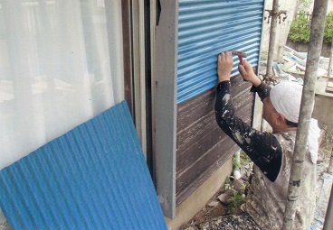 戸袋の修理・雨除け交換 戸袋の修理・雨除け交換